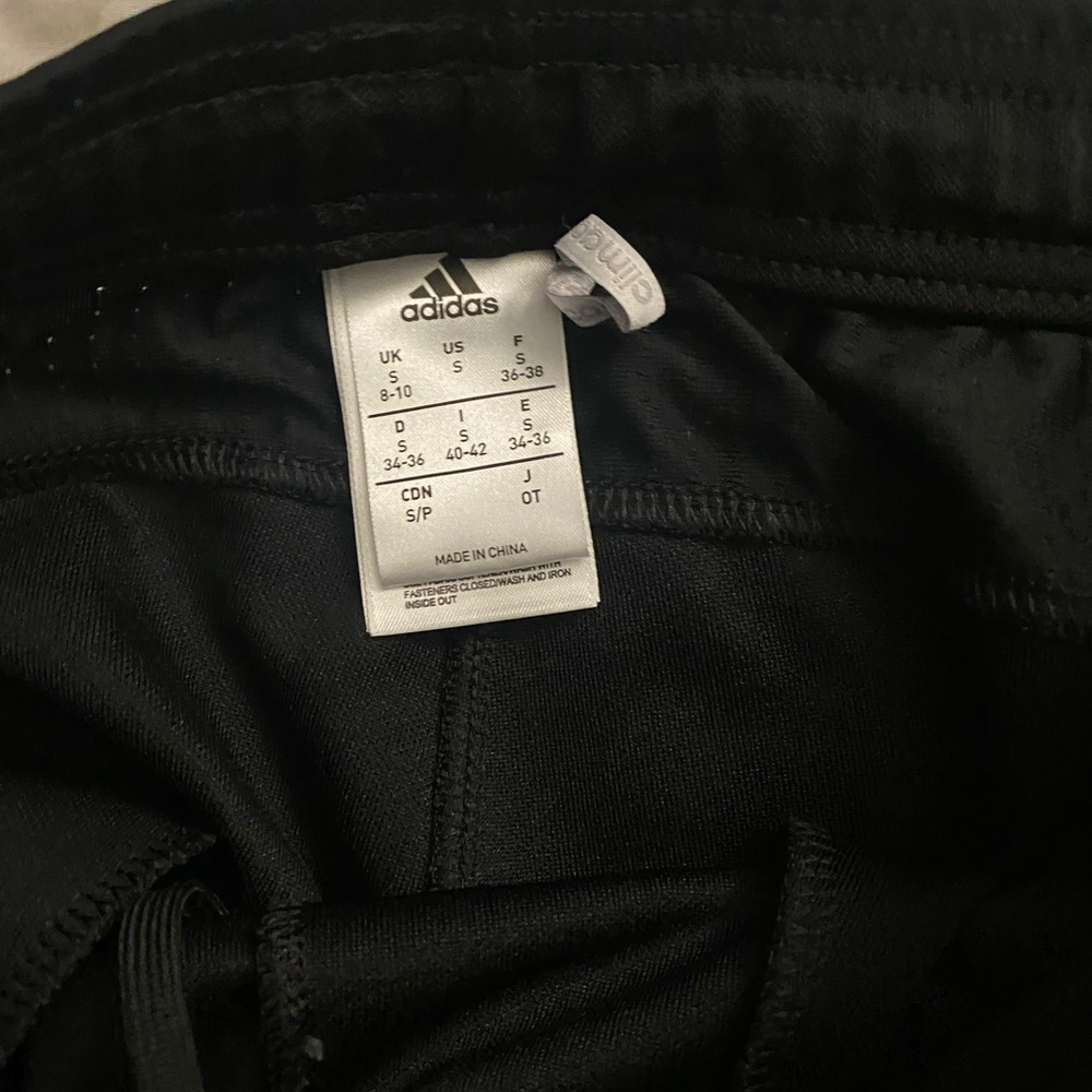 ADIDAS - Picture 2 of 2